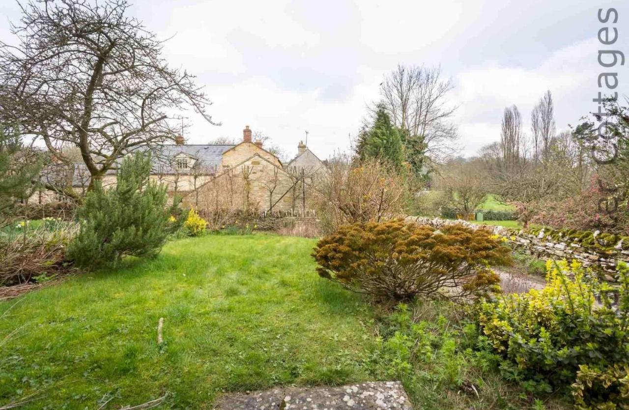 Shenley Villa Broadwell  Exterior photo